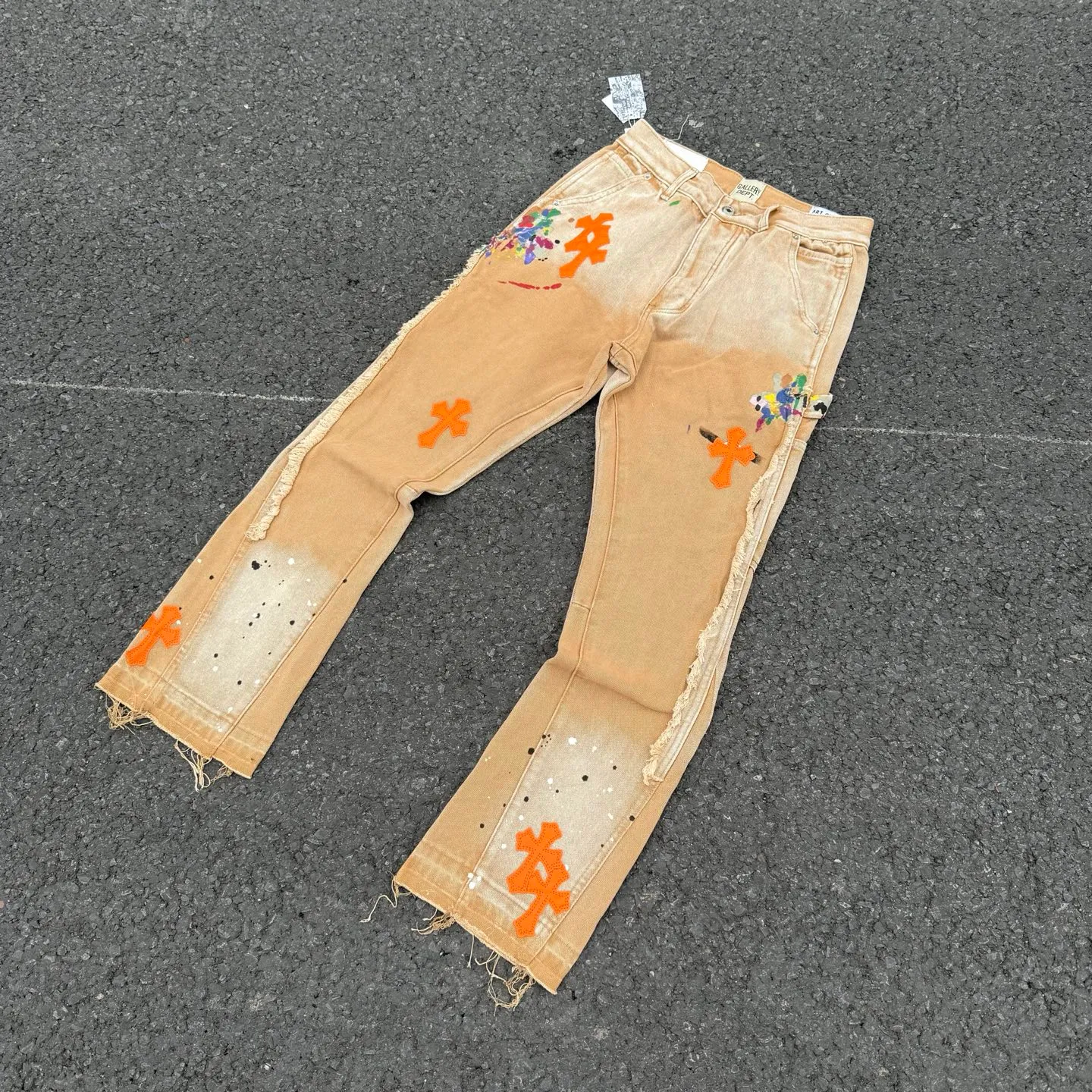 #8200 P260💰 Independent GALLERY DEPT. Vintage splash-ink splicing khaki orange cross loose washed flared jeans - truly restore the ultimate vintage texture - original hardware accessories washed and other elevators, QR code analysis are all purchased from the original factory, high degree of restoration, you are welcome to compare with certain products ~ - three-dimensional version Loose and comfortable, not picky about the figure, tall and slim, factory Seiko, original quality control, same style for men and women, can be matched with couples, versatile recommendation Essential jeans for all seasons - sizes: 28 30 32 34 36